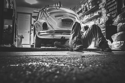 Top 5 Car Troubles and How to Solve Them