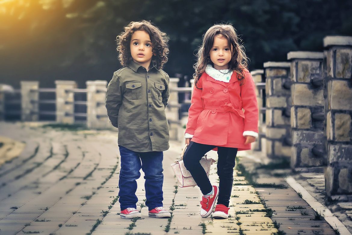 How to Shop for Children’s Clothes Online