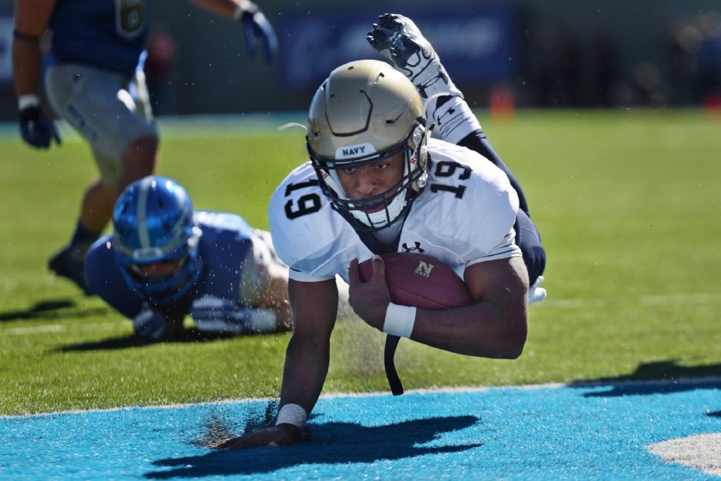 football-american-game-runner