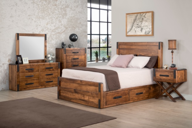 Wood bedroom furniture helps to make for a Romantic Atmosphere