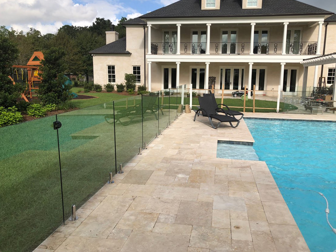 Glass Pool Fencing: Make Your Pool A Feature